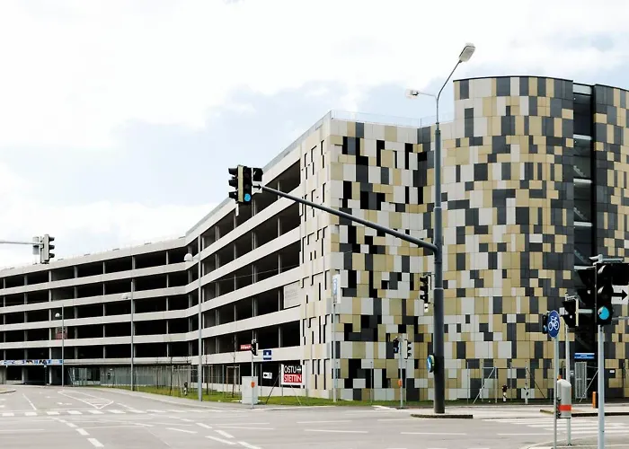 Smart-schoen-guenstig,naehe U1 & Park And Ride ! *