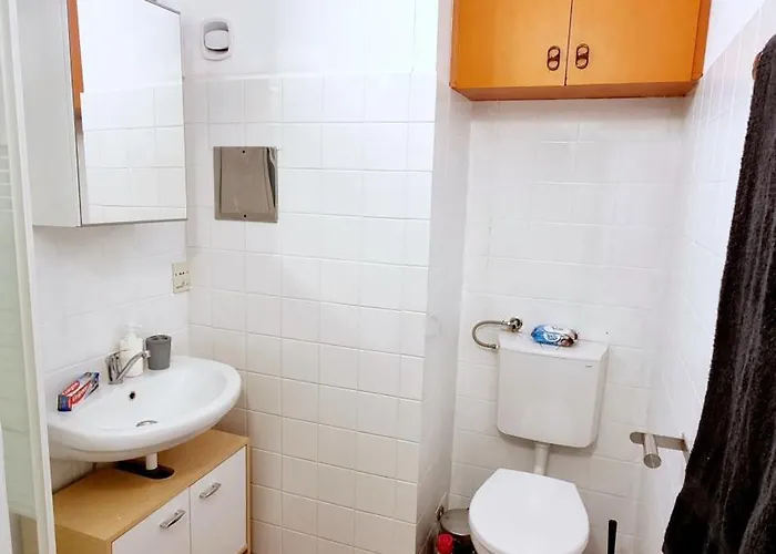 Daire Smart-schoen-guenstig,naehe U1 & Park And Ride ! *